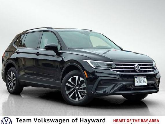 VOLKSWAGEN TIGUAN 4MOTION 2024 3VVFB7AX1RM043881 image